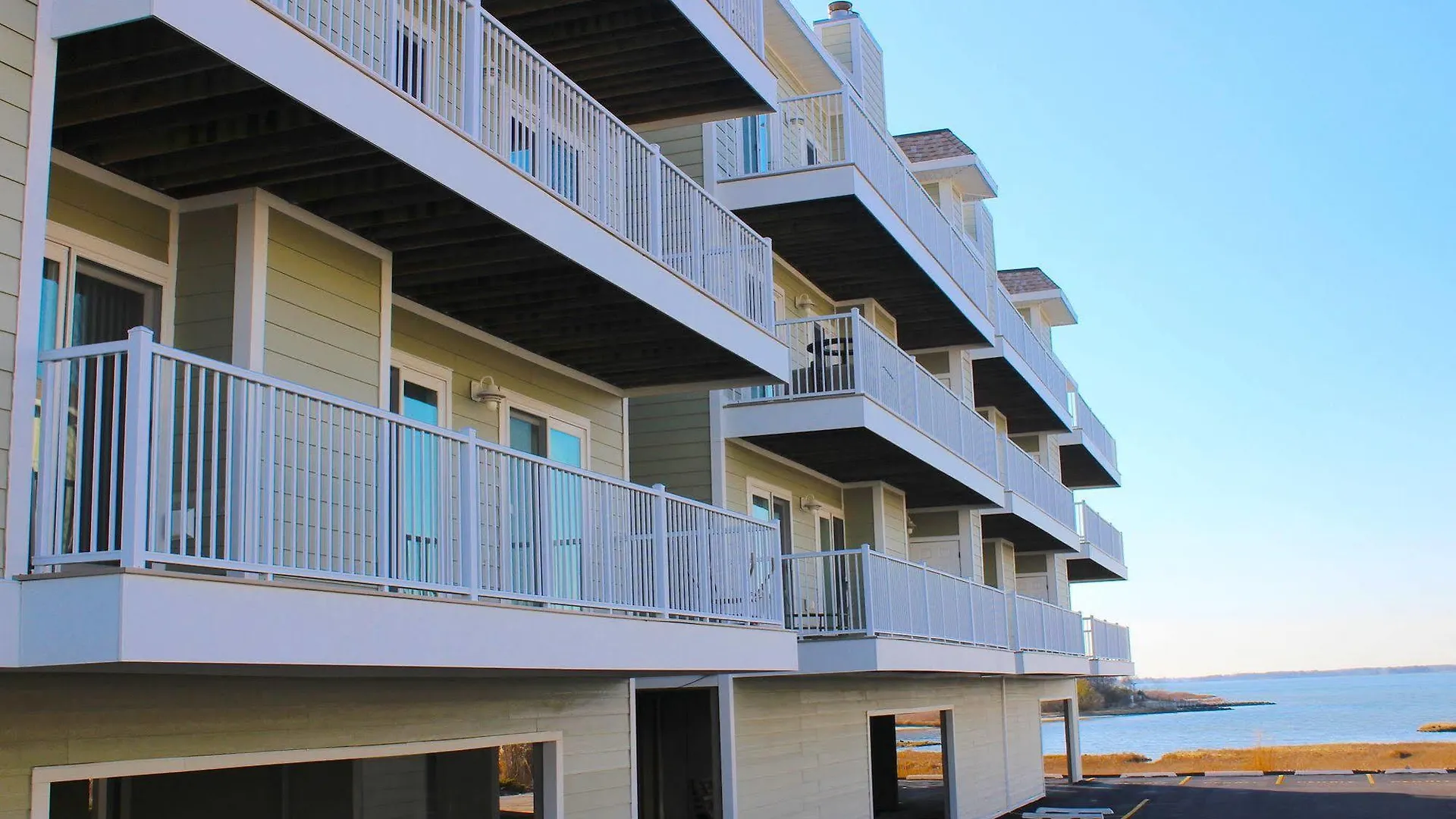 Lucayan Resort By Kees Vacations Ocean City